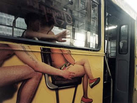 【世界の広告】バスを利用した広告2
