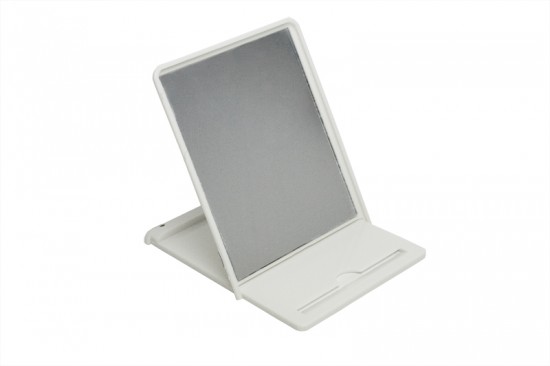 MacBookAir（マックブックエアー）とiPad（アイパッド）の形をした手鏡。
