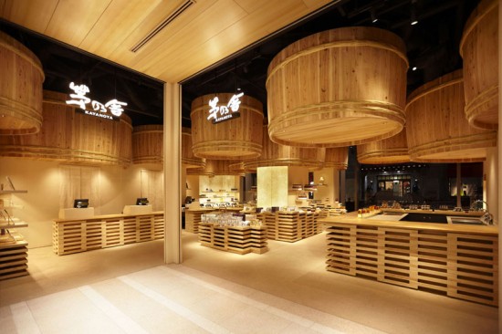 隈研吾氏がデザインした東京にある茅乃舎(かやのや)日本橋本店の空間デザイン