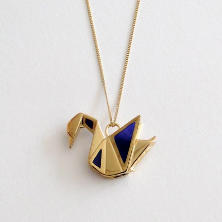 折り紙の形をしたジュエリー「Origami Jewelry」