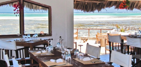 タンザニアにある海の上の絶景レストラン「THE ROCK RESTAURANT」